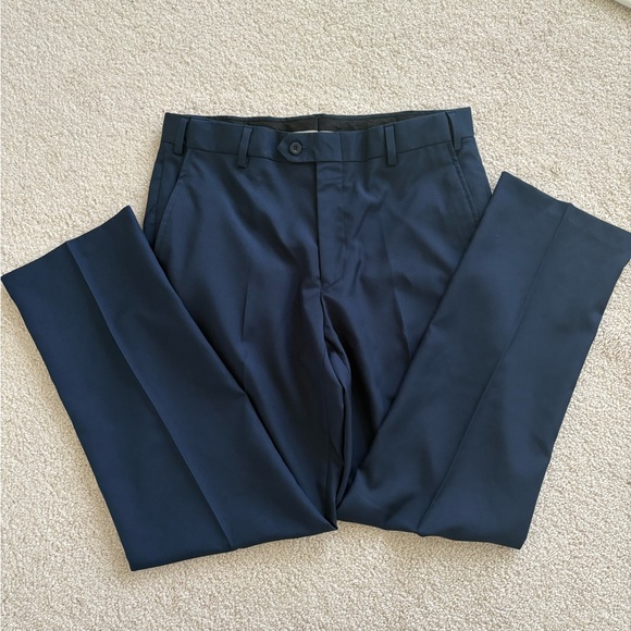 Joseph A. Bank Navy Traveller Pants - Picture 3 of 6
